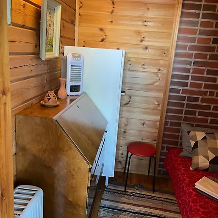 Chalet Perhemoekki, Sauna Ja Vierasmaja, Saehkoeauton Lataus *